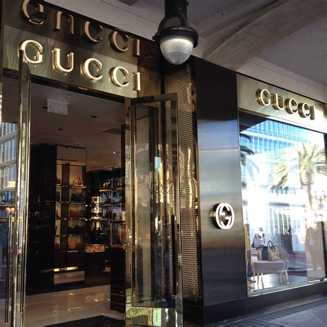gucci santana row